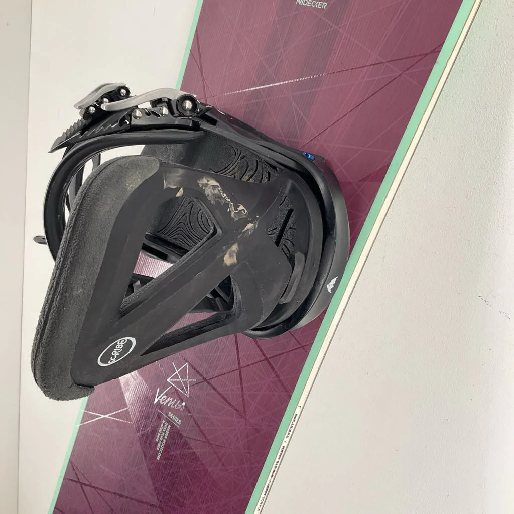 2020 Nidecker Venus Series w/ Burton Scribe Snowboard Bindings - Image 3