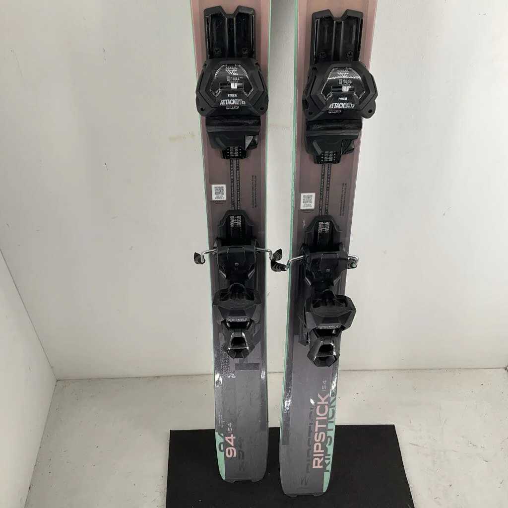 2025 Elan Women's Ripstick 94 w/ Elan Attack 11 Demo Bindings - Image 38