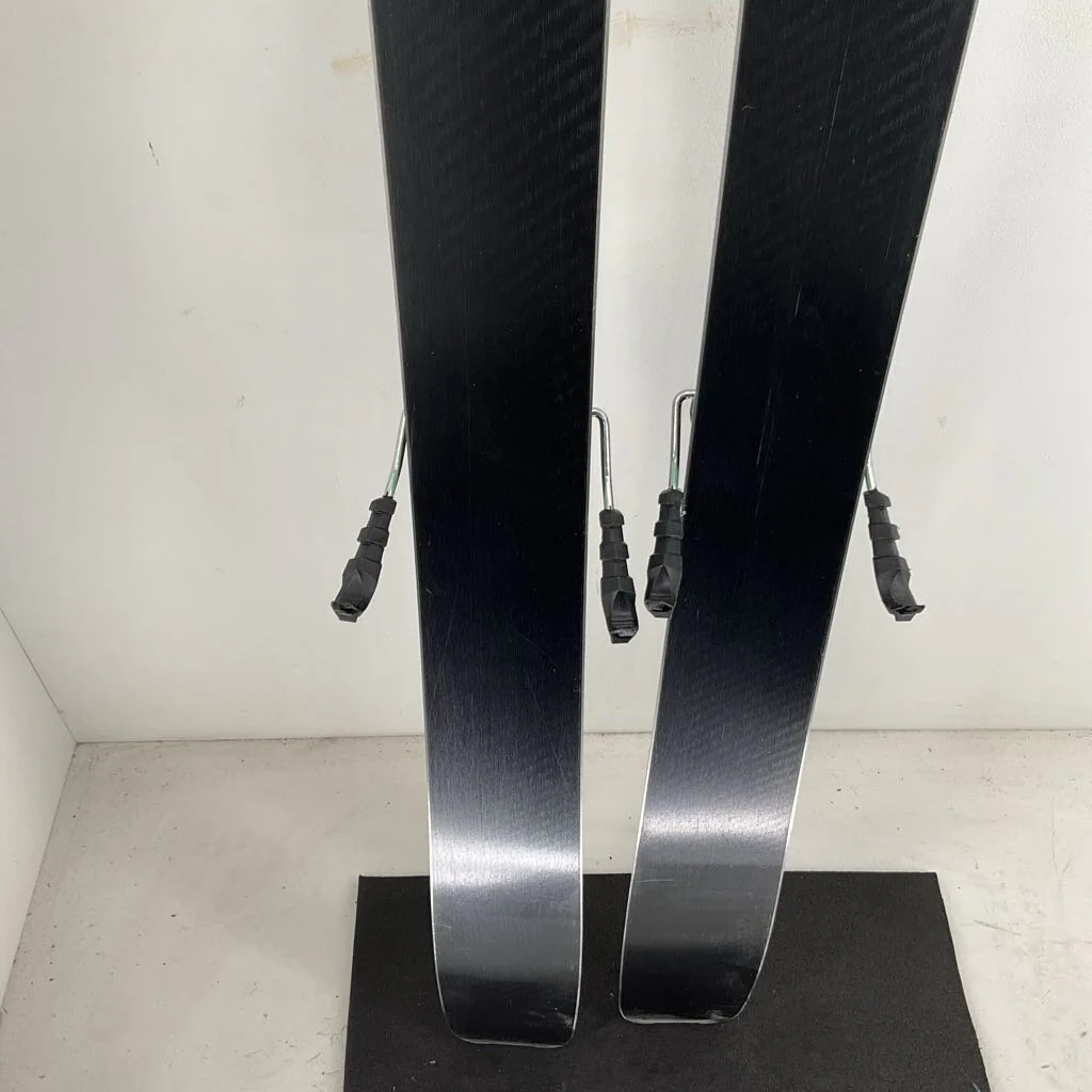 2025 Elan Women's Ripstick 94 w/ Elan Attack 11 Demo Bindings - Image 64