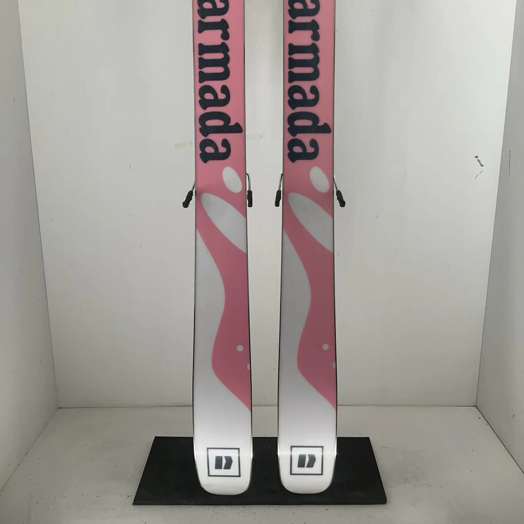 2026 Armada ARW 100 w/ Armada Strive 11 Demo Bindings - Image 4