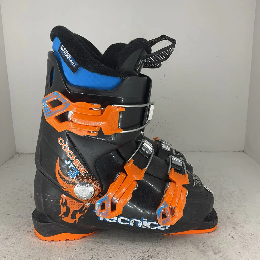 Tecnica Junior's JT3 Ski Boot - Image 25